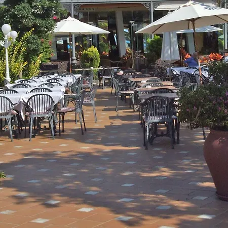 Bungalow La Quinta Park דירה